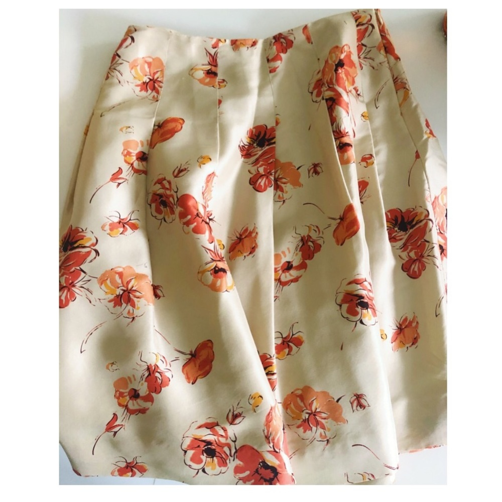 Floral A-line silky skirt